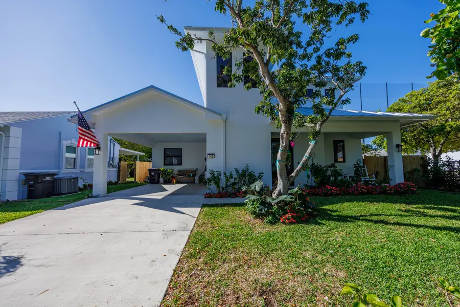 740 Winters, West Palm Beach, FL 33405 - #2
