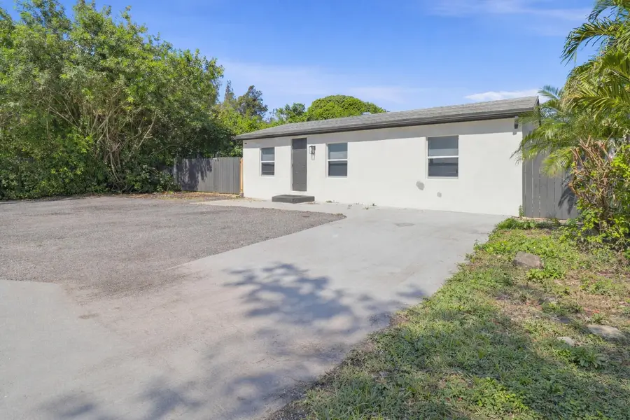 1152 Sunset Road, West Palm Beach, FL 33406 - #2