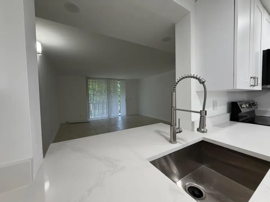 5220 Las Verdes Circle #317, Delray Beach, FL 33484 - #3