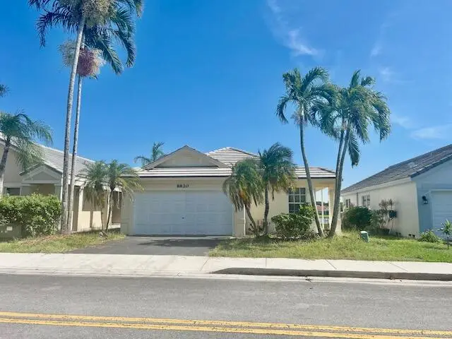 8820 N Lake Park Cir Circle N, Davie, FL 33328 - #1
