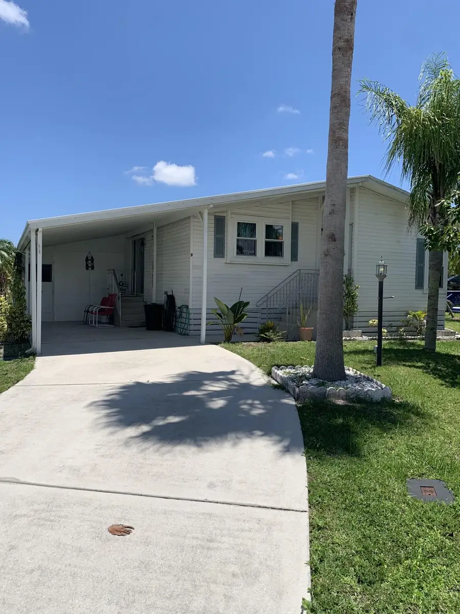9 Universidad Lane, Port Saint Lucie, FL 34952 - #3