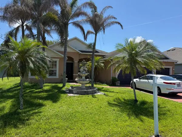 5231 NW Reba Circle, Port St Lucie, FL 34986