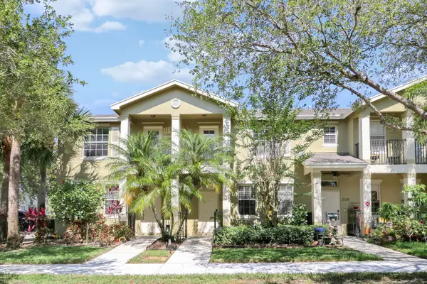 2122 SE Grand Drive, Port St Lucie, FL 34952