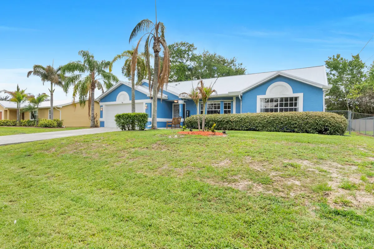 1142 SW Dalton Avenue, Port Saint Lucie, FL 34953 - #1
