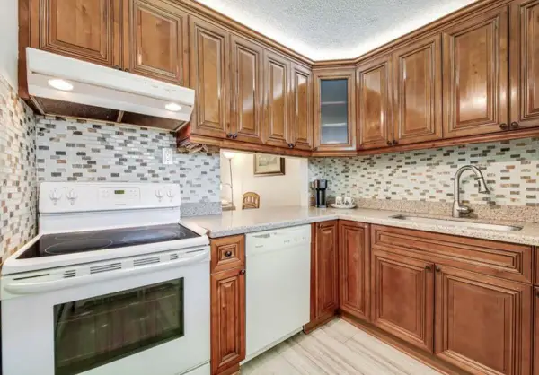 2855 Garden Drive S #102, Lake Worth Beach, FL 33461