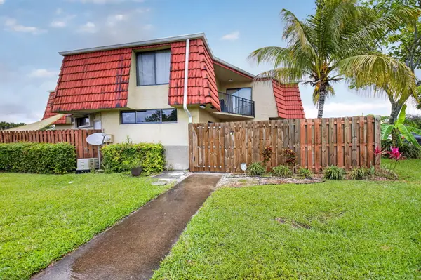 8385 Trent Court #D, Boca Raton, FL 33433