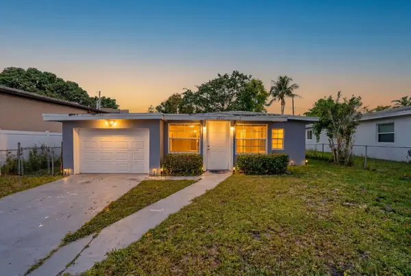 2917 NW 7th Court #2917, Fort Lauderdale, FL 33311