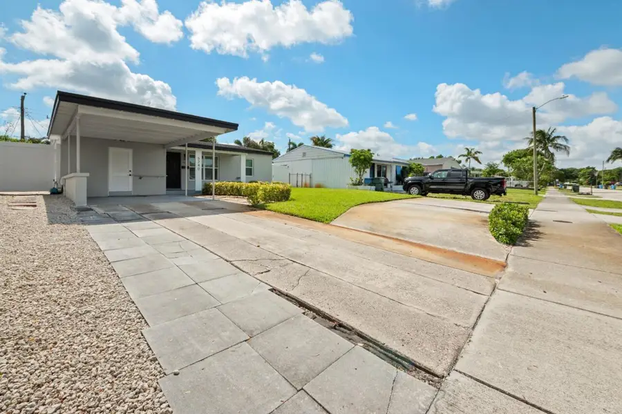 5240 NE 3rd Terrace, Oakland Park, FL 33334 - #2