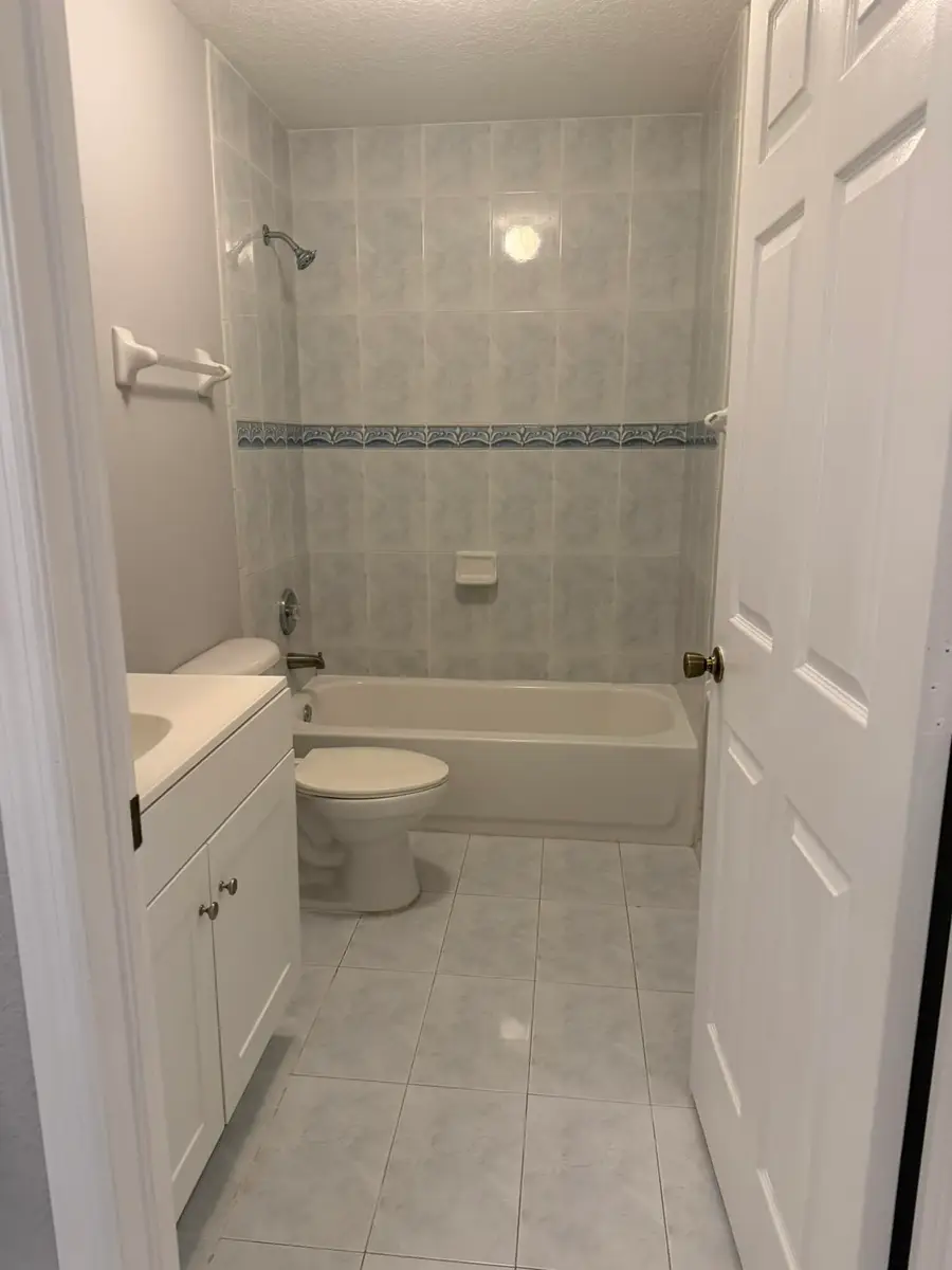 663 S Biscayne River Drive, Miami, FL 33169 - #2