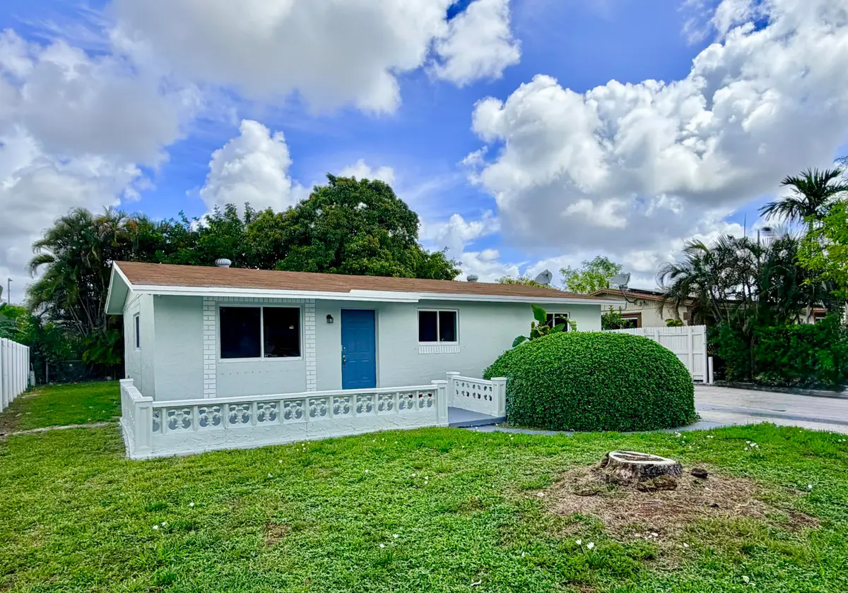 2811 NW 8th Street, Pompano Beach, FL 33069 - #1