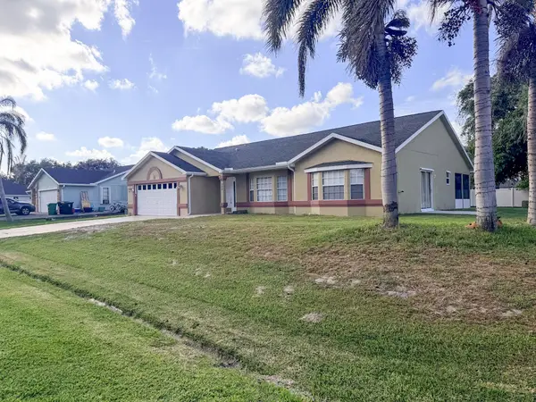 592 SW Lovell Terrace, Port St Lucie, FL 34953