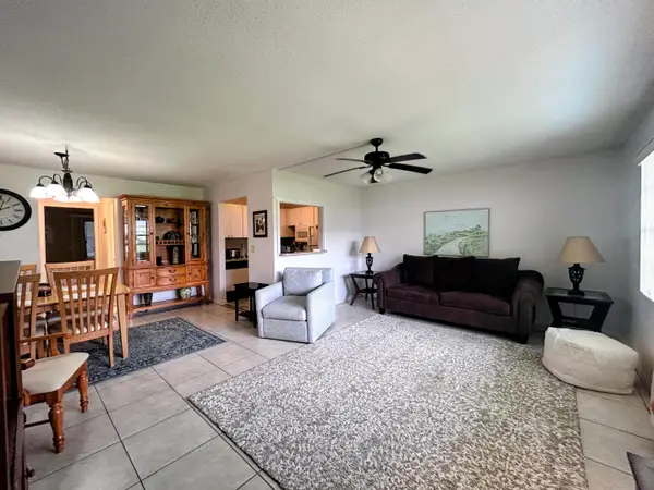 680 W Horizons W #103, Boynton Beach, FL 33435