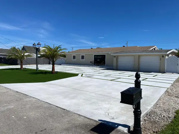 1828 S Meadow Court #1828, West Palm Beach, FL 33406