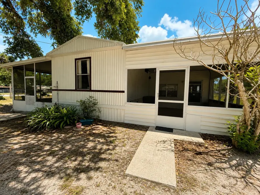 482 Palmetto Avenue, Palmdale, FL 33935 - #2
