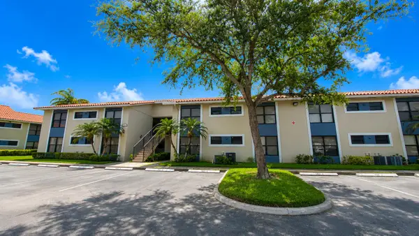 1463 Lake Crystal Drive #G, West Palm Beach, FL 33411