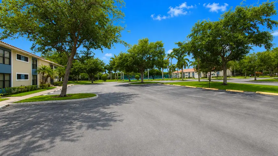 1463 Lake Crystal Drive #G, West Palm Beach, FL 33411 - #2