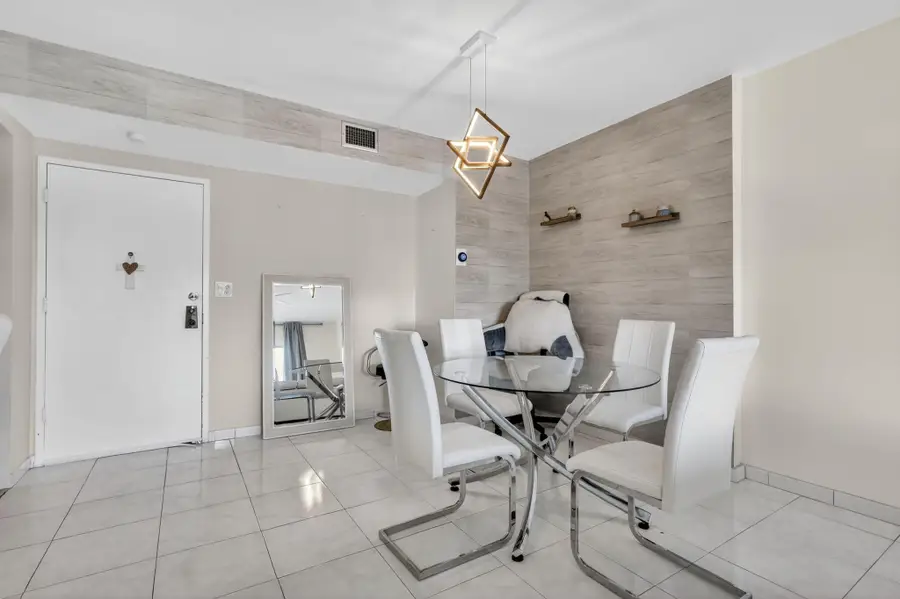 4330 Hillcrest Drive #302, Hollywood, FL 33021 - #3