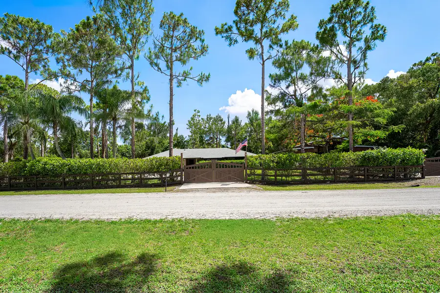 13530 N 59th Ct Court N, The Acreage, FL 33411 - #2
