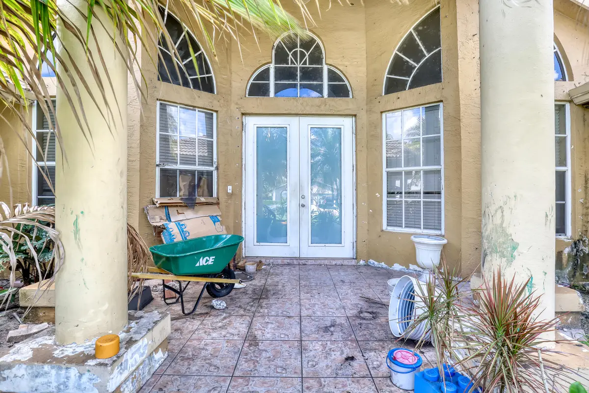 1015 NE 3rd Street, Belle Glade, FL 33430 - #1