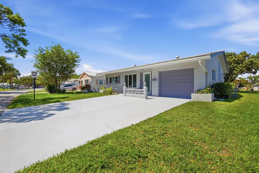 5711 NW 84th Terrace, Tamarac, FL 33321 - #2