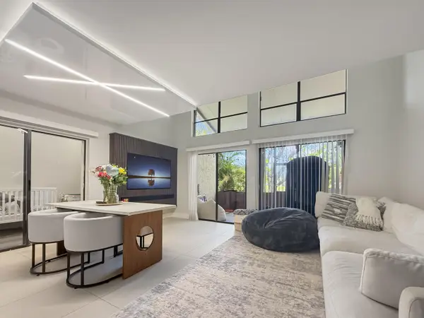 227 NW 45th Avenue, Deerfield Beach, FL 33442