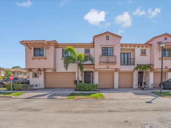 4712 Grand Cypress Circle N, Coconut Creek, FL 33073