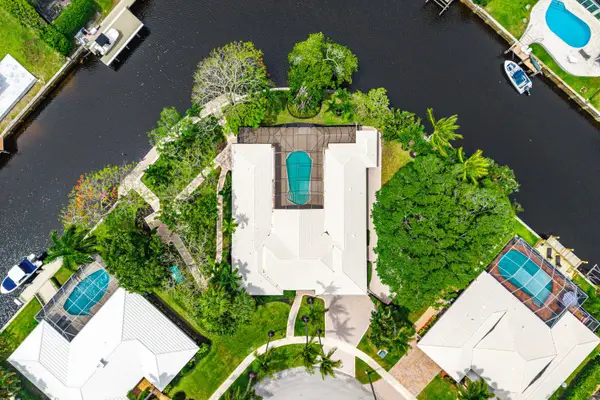 770 Peachtree Lane, Boca Raton, FL 33486