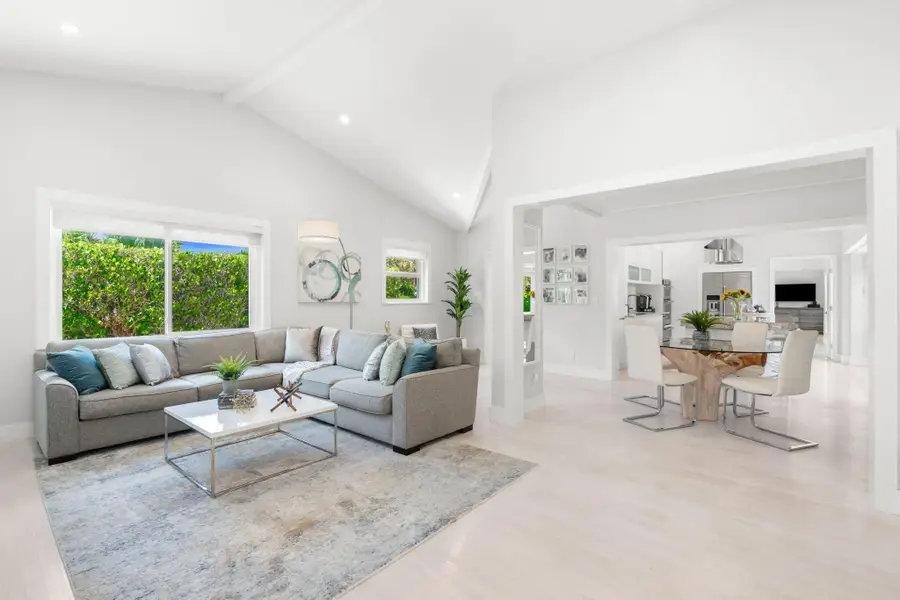 648 NE 17th Avenue, Fort Lauderdale, FL 33304 - #3