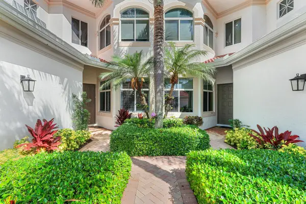 101 Palm Bay Circle #A, Palm Beach Gardens, FL 33418