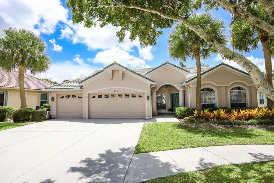 618 SW Barbuda Bay, Port Saint Lucie, FL 34986 - #2