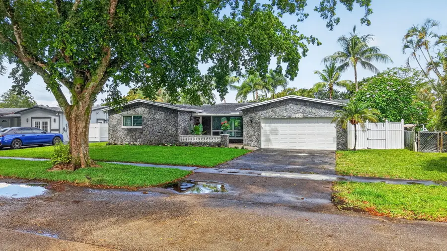 5207 SW 91st Terrace, Cooper City, FL 33328 - #2