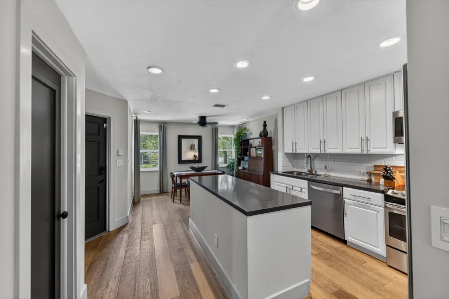 200 NE 17th Court #Unit 801, Fort Lauderdale, FL 33305 - #3