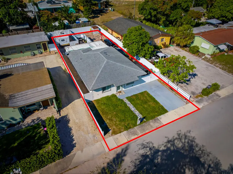 623 S Pine Street, Lake Worth Beach, FL 33460 - #3