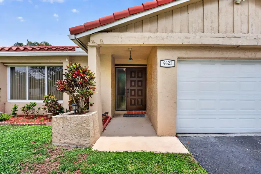 9621 NW 28th Place, Coral Springs, FL 33065 - #2