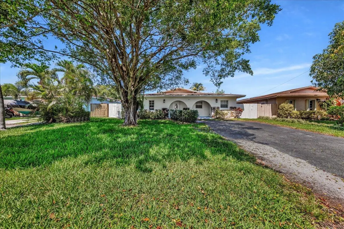 4641 SW 43rd Avenue, Dania Beach, FL 33314 - #1
