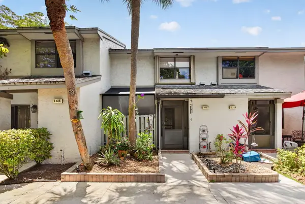 3327 Carambola Circle S, Coconut Creek, FL 33066