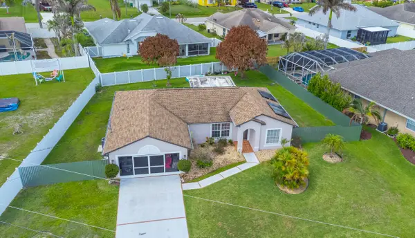 2718 SW Hamilton Avenue, Port St Lucie, FL 34987