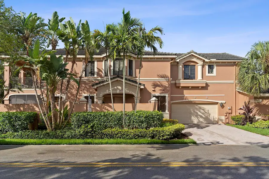 2742 Kinsington Circle, Weston, FL 33332 - #2