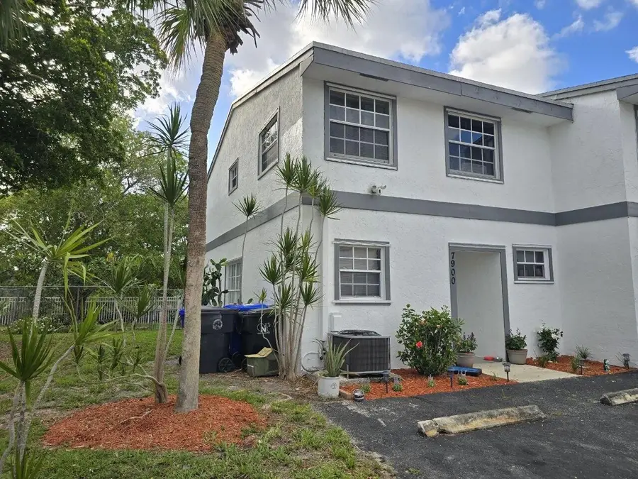7900 SW 7th Place, North Lauderdale, FL 33068 - #2
