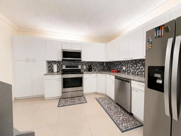 4300 NW 30th Street #247, Coconut Creek, FL 33066