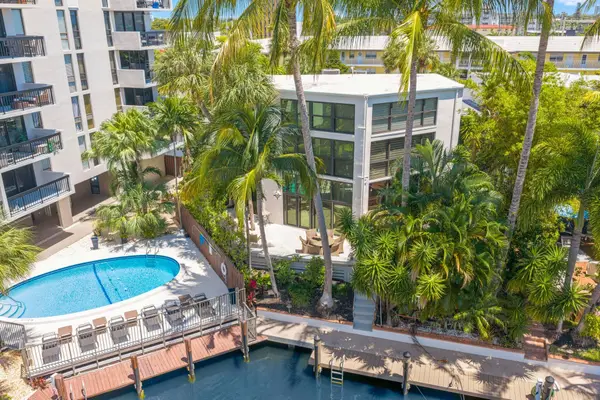 3010 NE 49th Street #7, Fort Lauderdale, FL 33308