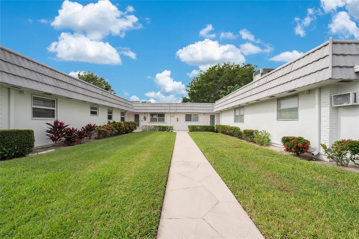 201 Valencia I, Delray Beach, FL 33446 - #1