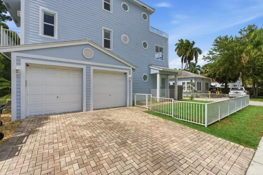 915 W Las Olas Boulevard #915, Fort Lauderdale, FL 33312 - #2