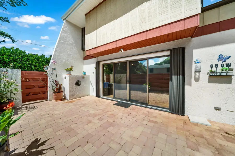 3909 Parkside Lane #234, Hollywood, FL 33021 - #2