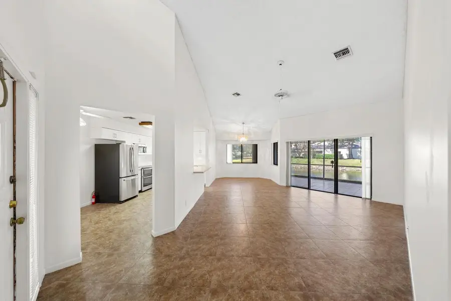 9415 Chelsea Drive N, Plantation, FL 33324 - #2