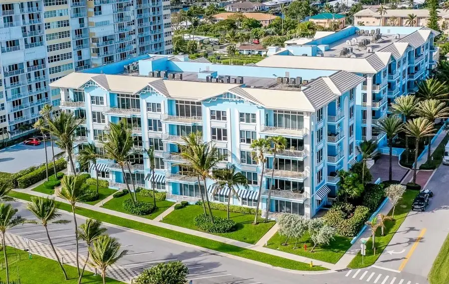 701 SE 21st Avenue #304, Deerfield Beach, FL 33441 - #2