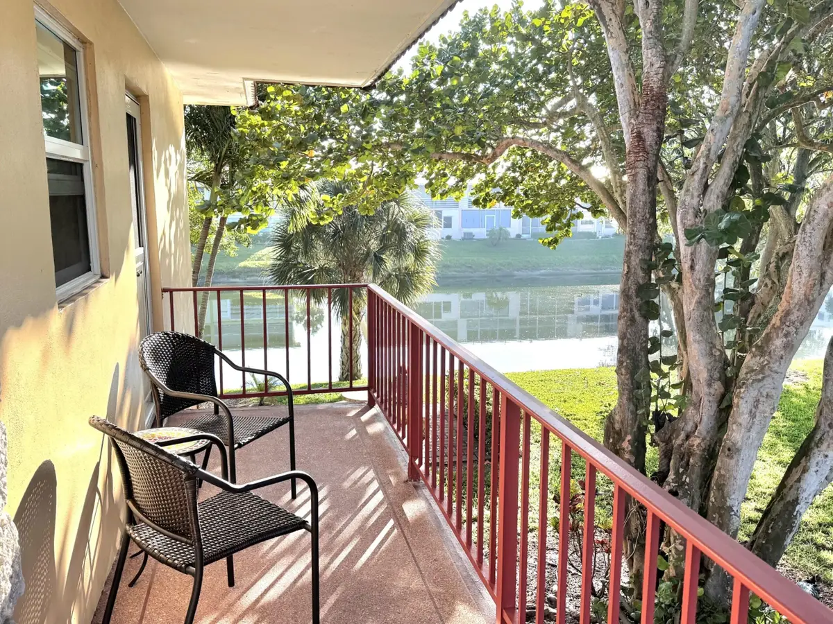 209 Oxford 100 #209, West Palm Beach, FL 33417 - #1