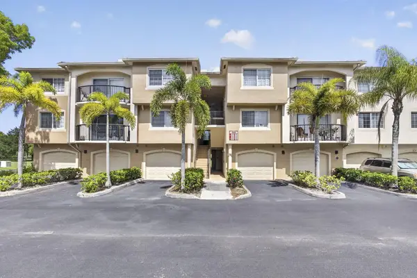 800 S Crestwood Ct Court S #809, Royal Palm Beach, FL 33411