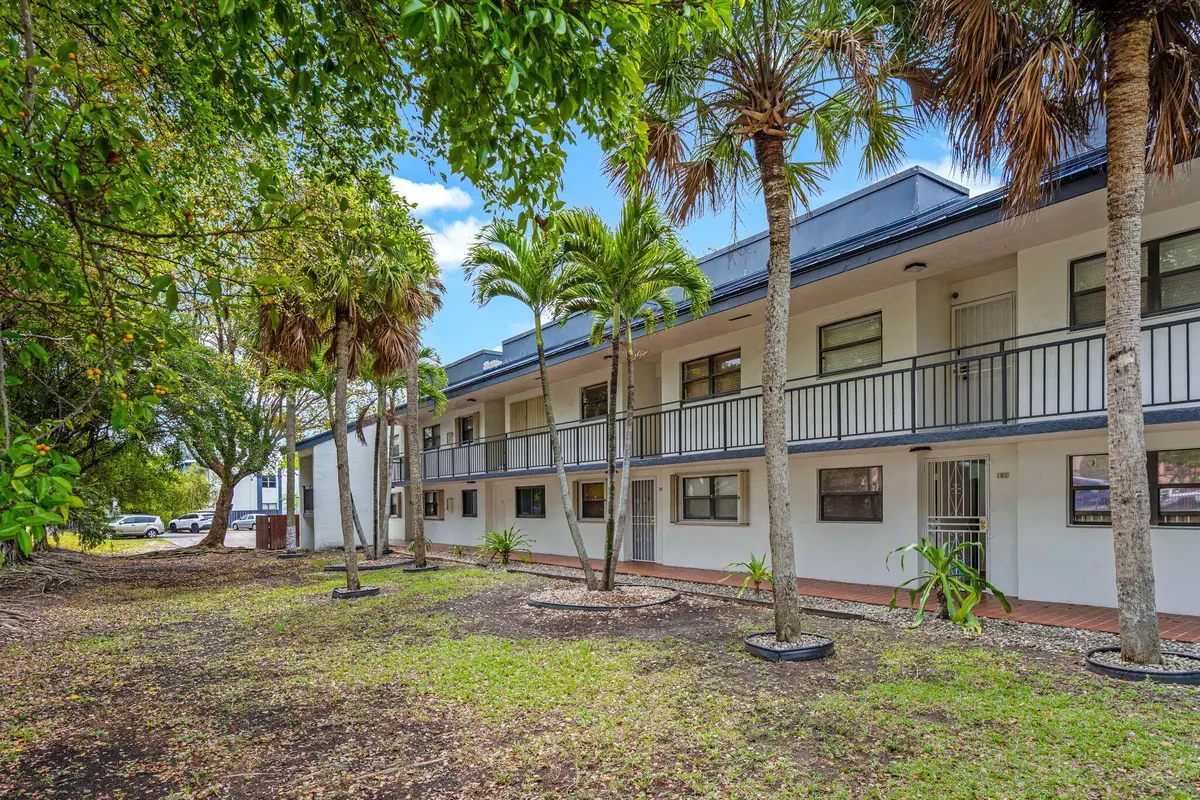 510 W Park Drive #104-3, Miami, FL 33172 - #1