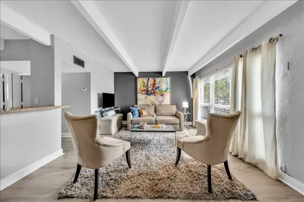 2124 NE 5th Avenue #212, Wilton Manors, FL 33305